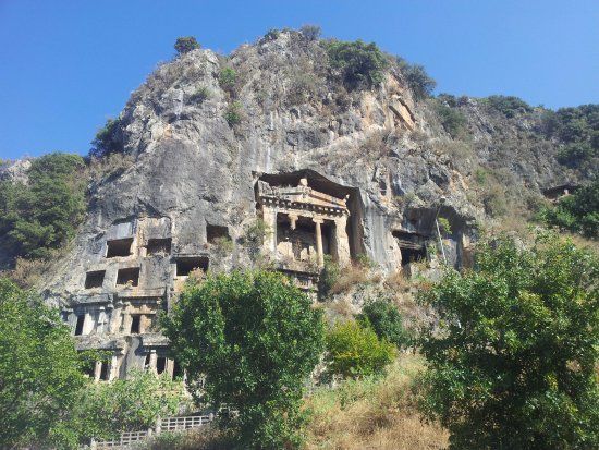 Amintas Kaya Mezarları